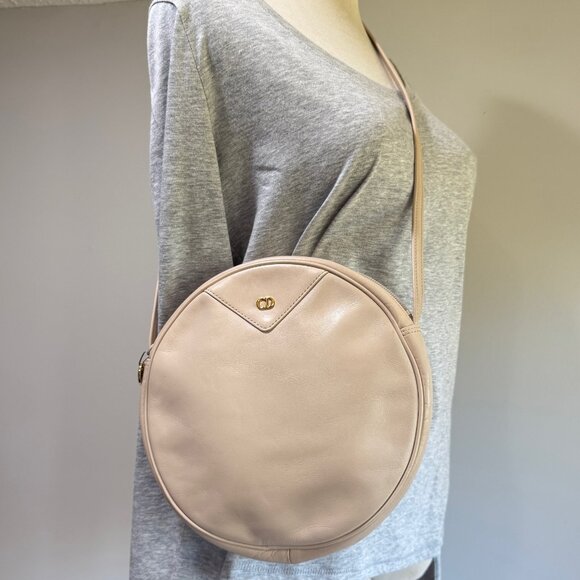 ❤️❤️SOLD!❤️❤️CHRISTIAN DIOR Authentic Vintage Round Lambskin Leather Crossbody - Picture 1 of 13